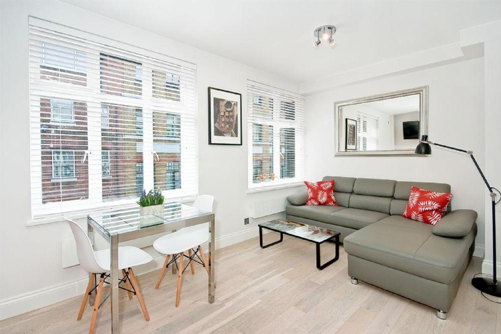 F3 Greek Street By City Living London Exterior foto